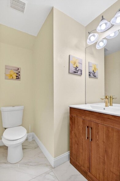 Building Photo - 5029 Starblaze Dr