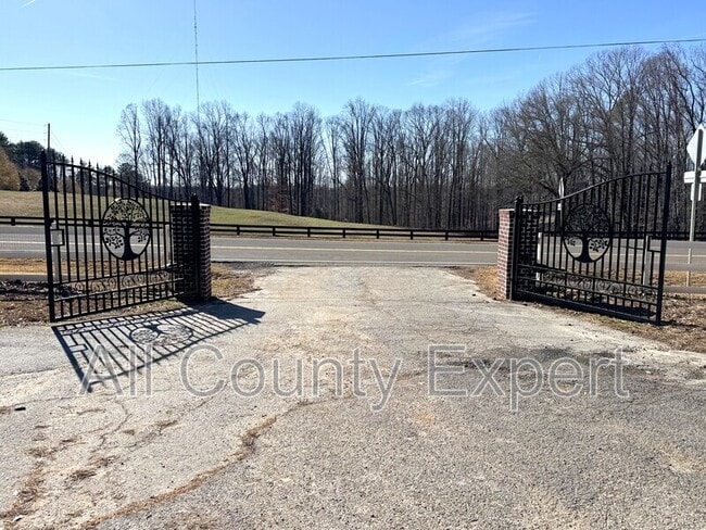 Building Photo - 5485 Union Church Rd