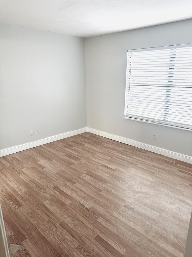 Building Photo - 5145 Breckenridge Pl