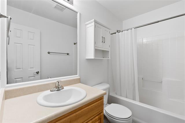 Building Photo - 222 Wyndham Meadows Way