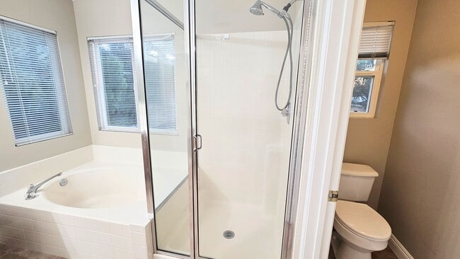 Building Photo - Pool House - Temeku Hills Community- Master Retreat and additional Master Bedroom