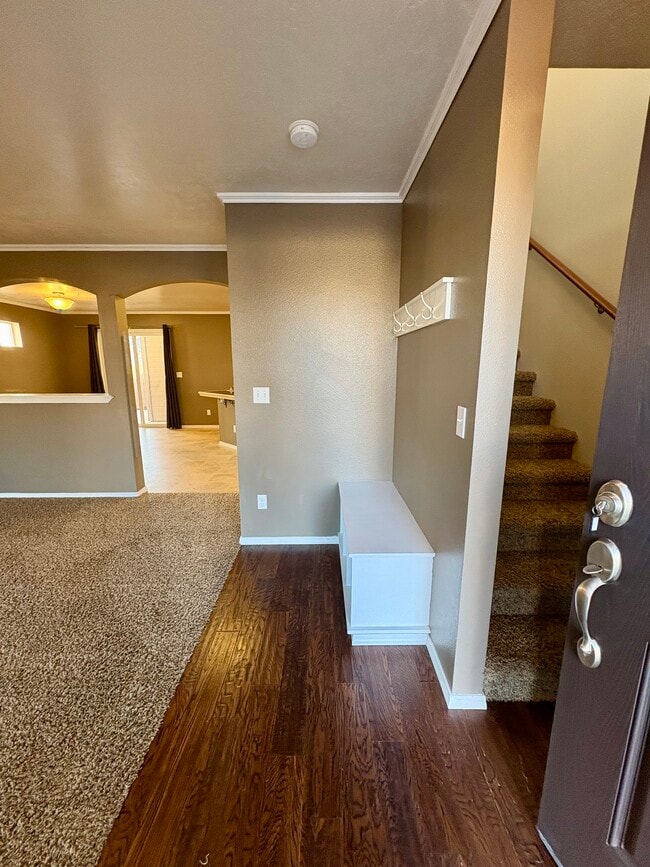 Building Photo - 738 N Carisbrooke Ave