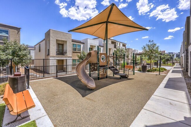 Building Photo - 6197 Gdn Crst St