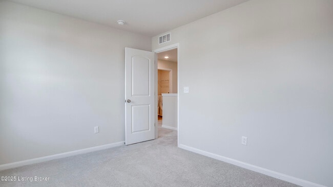 Building Photo - 1850 Washington Blvd