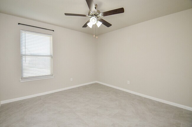 Building Photo - 3103 Floral Park Ct