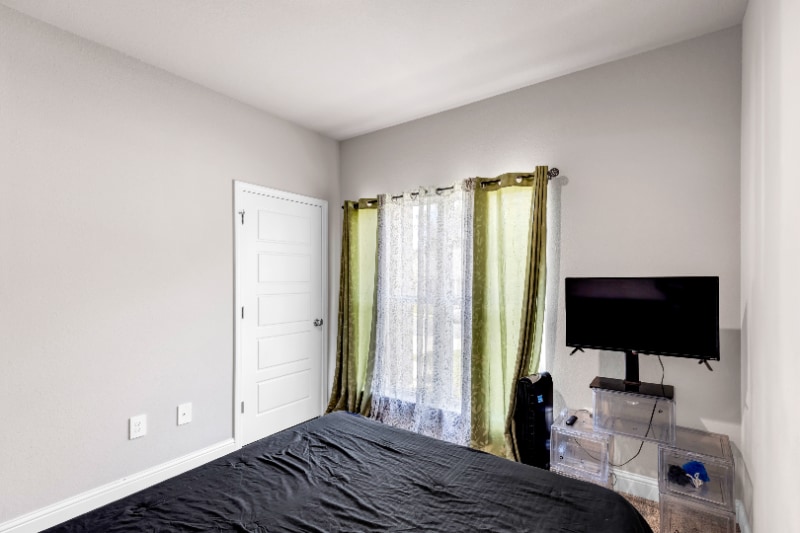 Building Photo - 5371 Leeds Ln