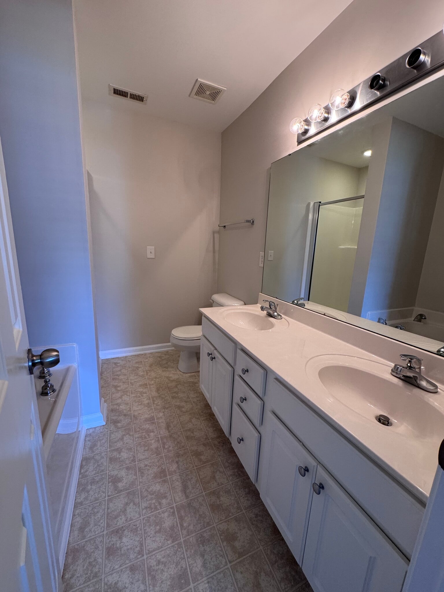 primary bath - 1106 Bungalow Park Dr