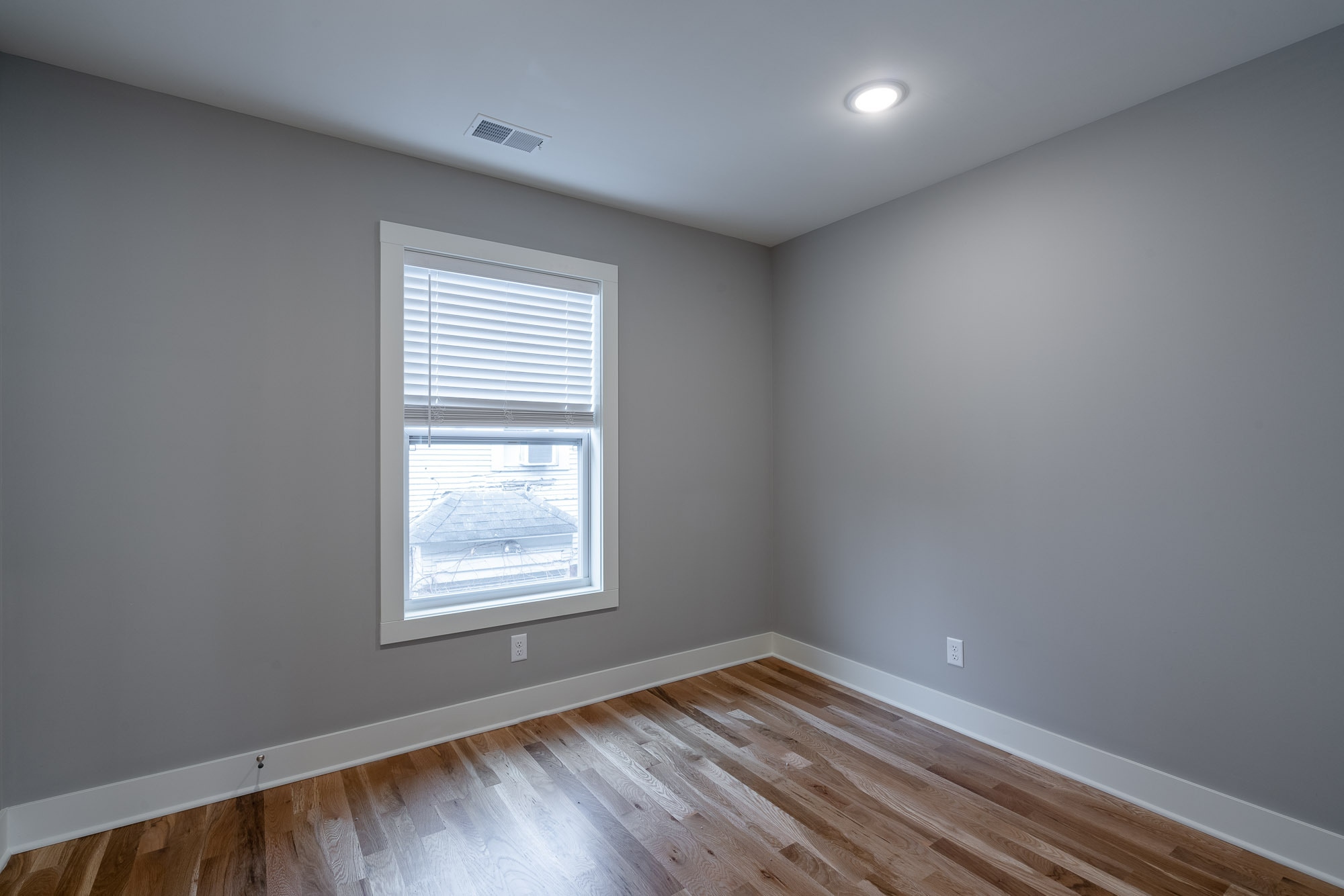 Building Photo - 635 3rd St NW