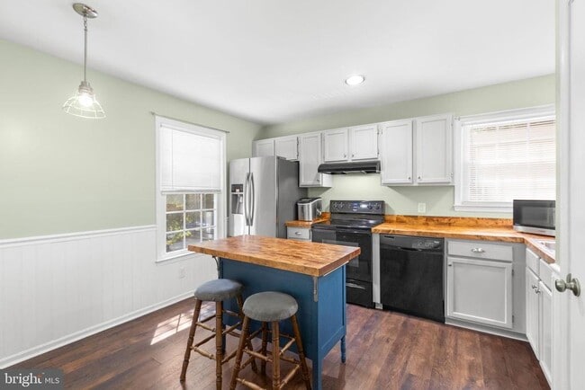 Building Photo - 10704 Cobblestone Dr