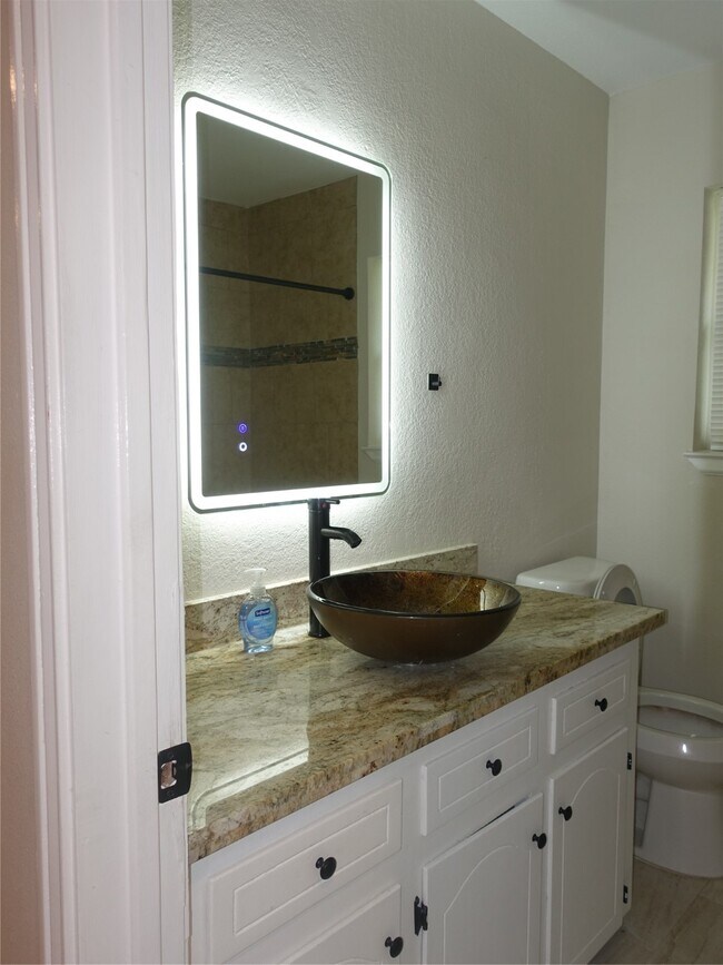 Building Photo - 1038 Cottage Oak Ln