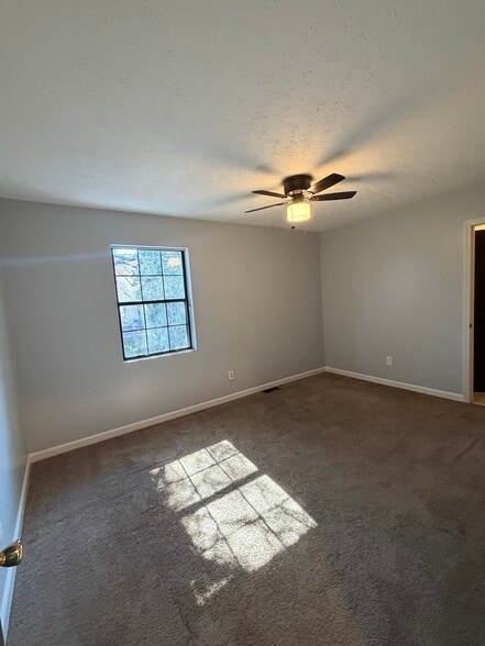 Building Photo - 1424 Springleaf Cir SE