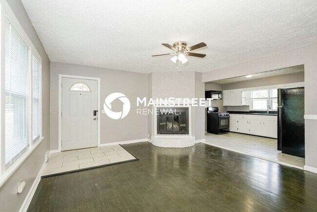 Building Photo - 3 Bedroom Pet-Friendly Home in PLAINFIELD, IN with Main Street Renewal