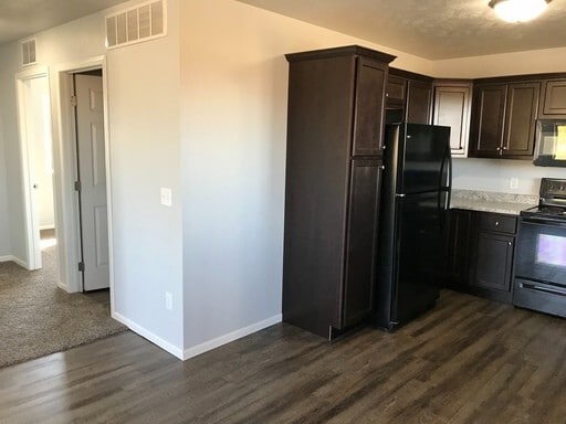 Building Photo - 2 Bed/1 Bath Upstairs Apartment in Brandon, SD!!