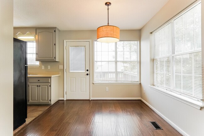 Building Photo - 2012 Russet Meadows Ct