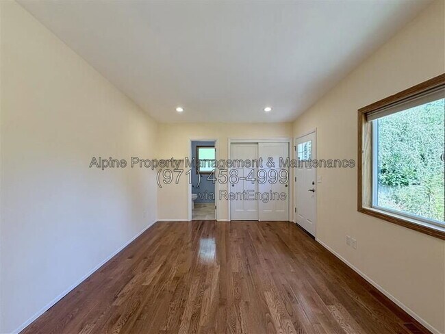 Building Photo - 4670 SW 160th Ave