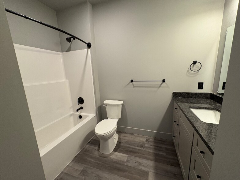 Building Photo - 205 Fletching Way