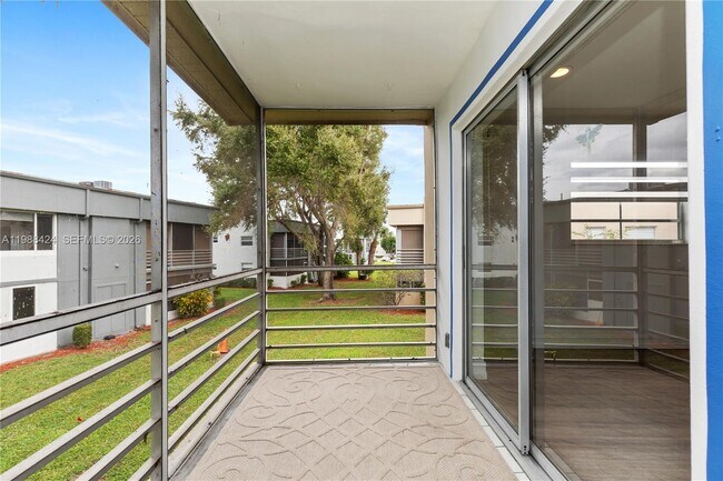 Building Photo - 854 Normandy Trail