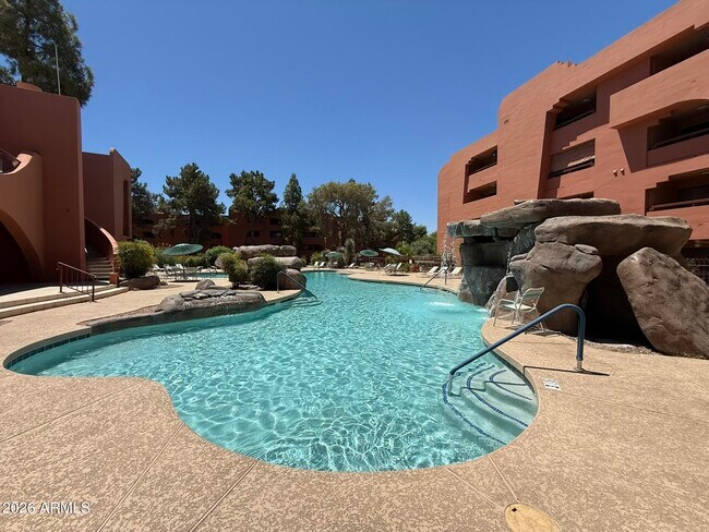 Building Photo - 4303 E Cactus Rd