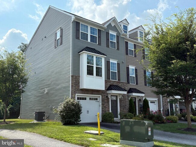 Building Photo - 116 Mulberry Dr