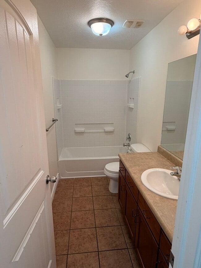 Building Photo - 4510 Stone Creek Rd