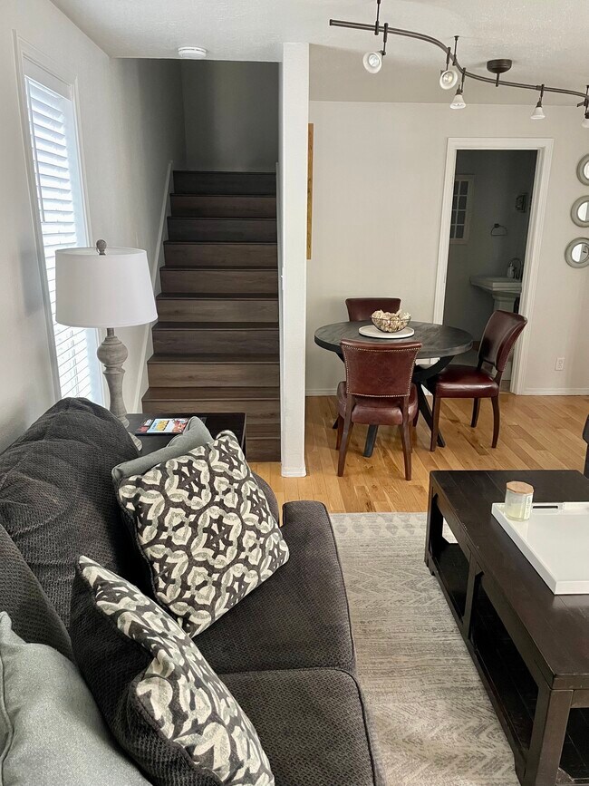 Building Photo - 20390 Fairway Dr