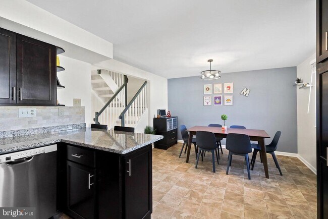 Building Photo - 5341 Harbor Ct Dr