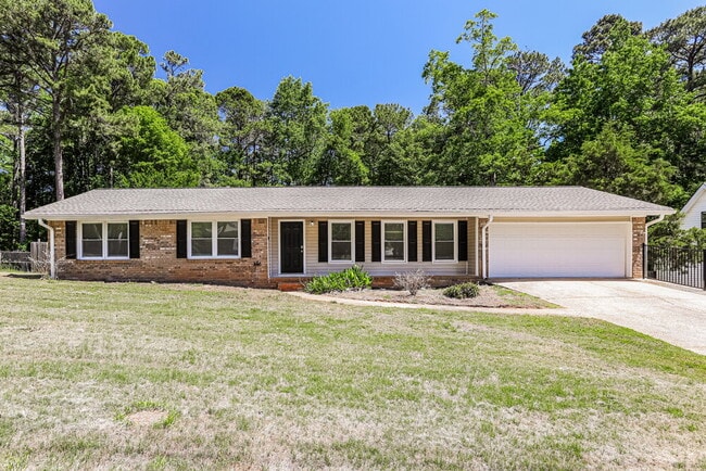 Building Photo - 4839 W Lake Way