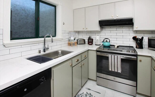 Building Photo - 320 Soquel Ave
