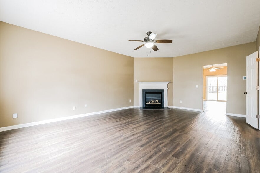 Building Photo - 336 Springhaven Rd