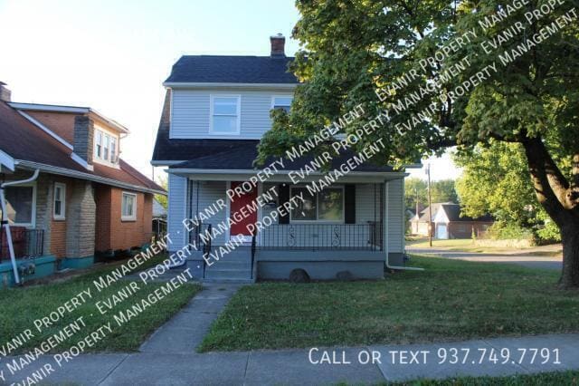 Primary Photo - 2460 Lakeview Ave