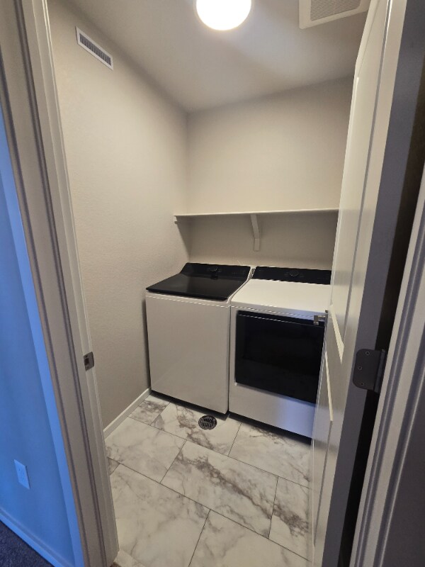 Building Photo - 4828 River Roads Dr