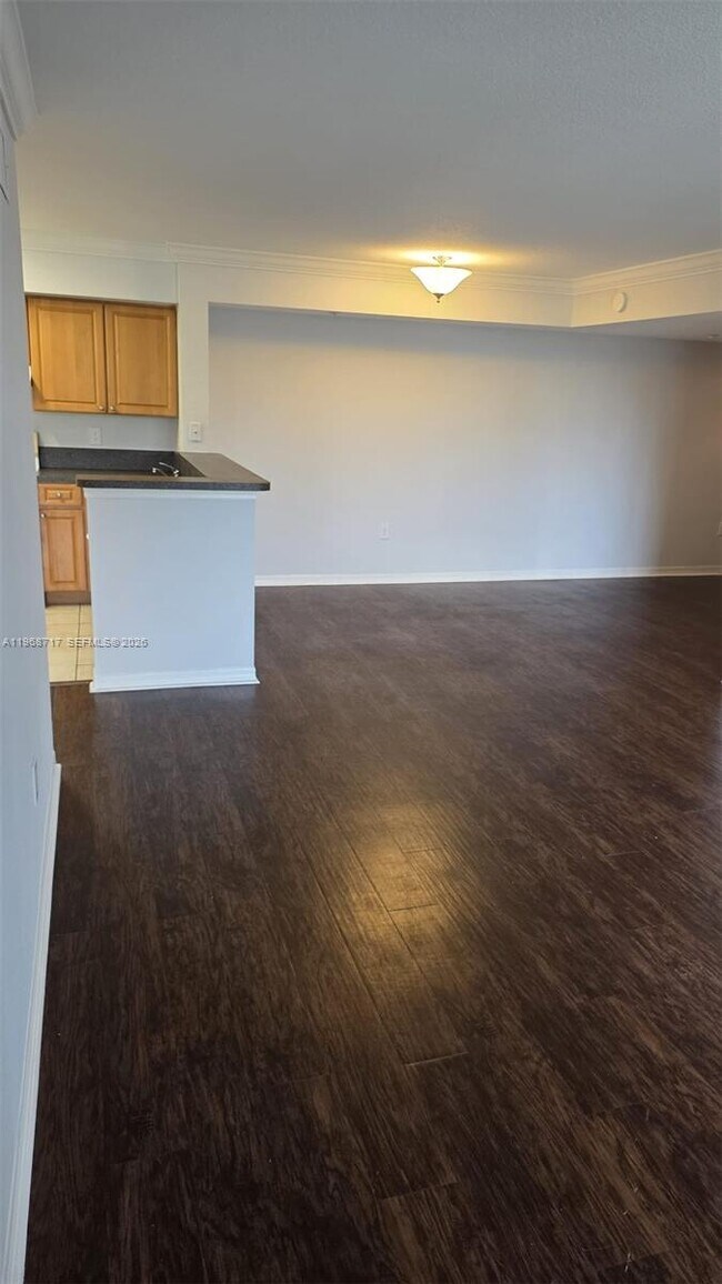 Building Photo - 15065 Michelangelo Blvd