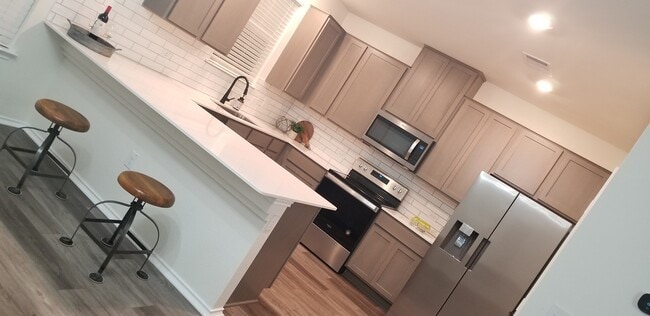 Building Photo - 6213 Albany Sleigh Dr