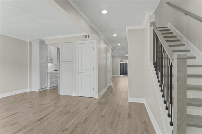 Building Photo - 49 Ivy Gates NE