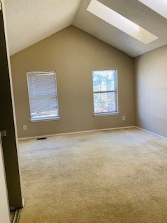 Building Photo - 1030 Milo Cir