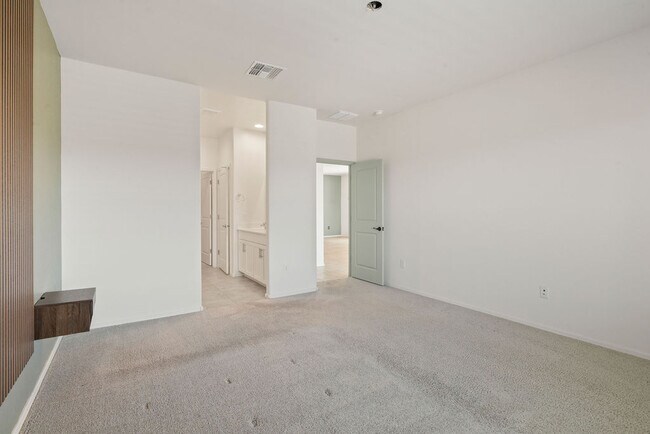 Building Photo - 11288 S Weismann Dr