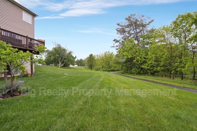 Building Photo - 2024 Morgan Hill Dr