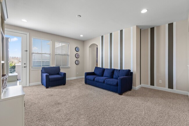 Building Photo - Luxury Waterfront Pool Home in Laureate Park | 4BR + Water Views