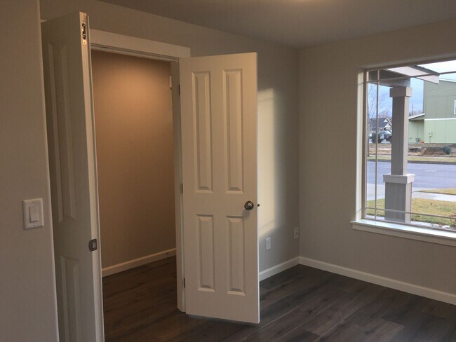 Building Photo - 3 Bedroom 2 Bath Home in Fieldstone Crossing