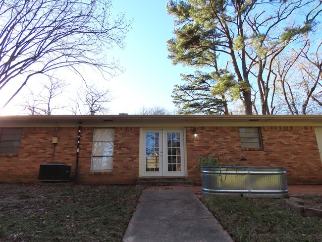 Building Photo - Beautiful 3 Bedroom, 2 Bath Home in Tyler