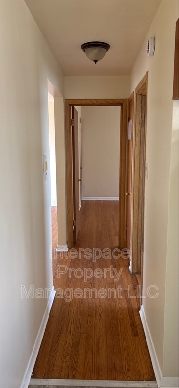 Building Photo - 10124 S Pulaski Rd