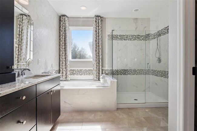 Building Photo - 7055 Scarlet Ibis Ln