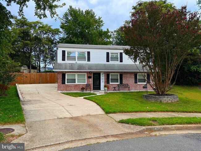 Building Photo - 4302 Hendricks Dr