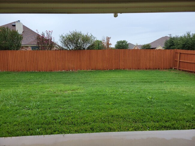 Building Photo - 2501 Leatherwood Dr