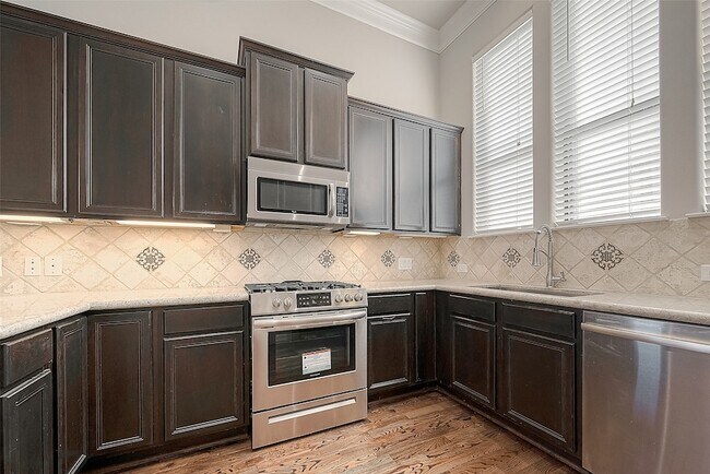 Building Photo - 2634 Texas St