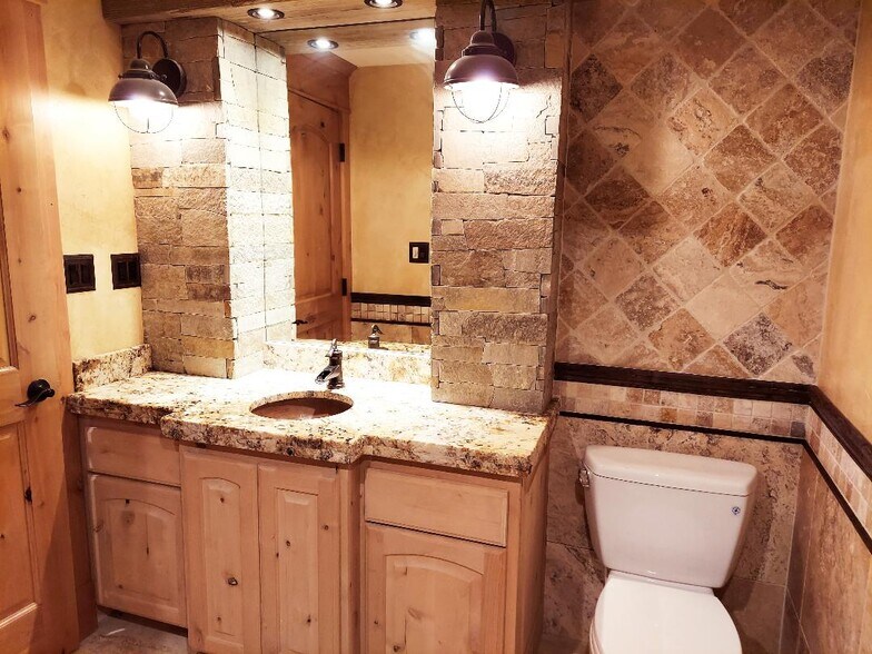 Building Photo - 6261 W 13900 S