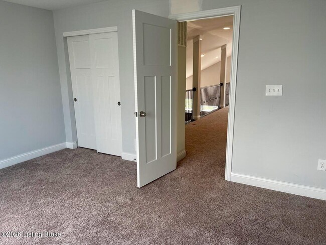 Building Photo - 2105 Meadows Edge Ln