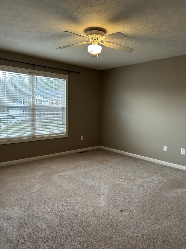 Building Photo - 46891 Bryan Rd