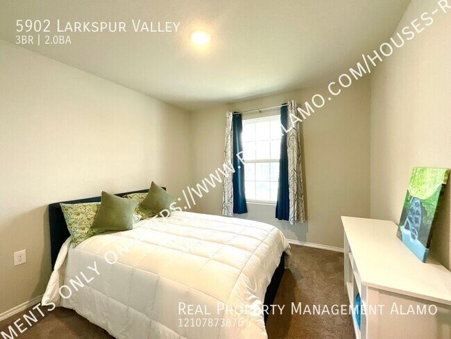 Building Photo - 5902 Larkspur Valley