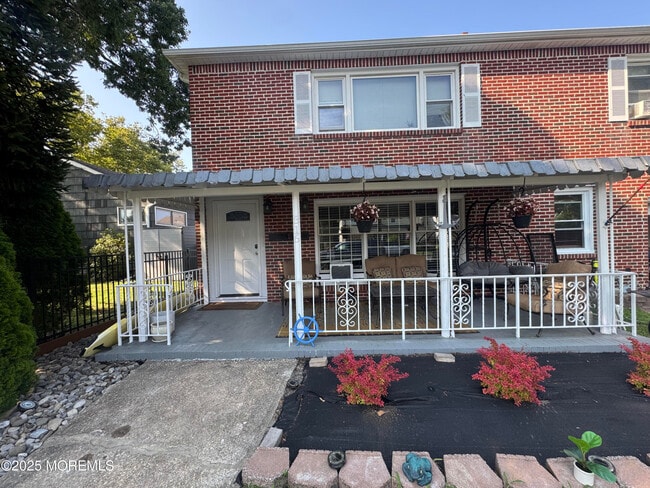 Primary Photo - 316 12th Ave